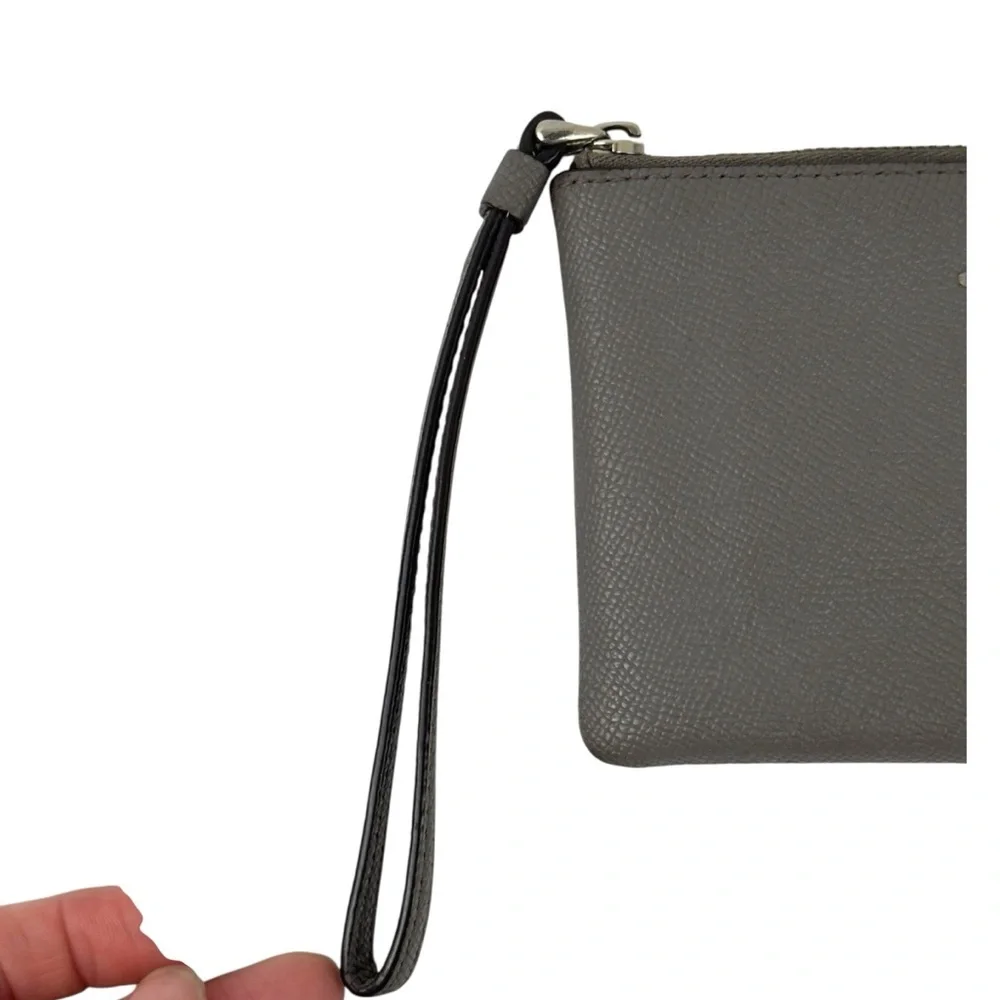 Coach F58032 Corner Zip Wristlet Crossgrain Leather Wallet Gray Small